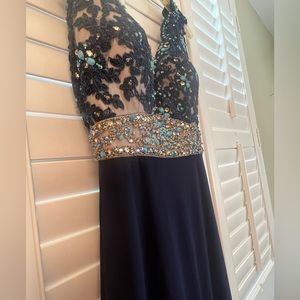 Stunning formal dress beaded blue long prom pageant